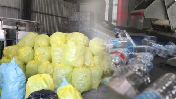 DOA makinelerine çuval çuval pet şişe ile gidenler, elinde pet şişelerle makineden ayrılıyorlar!