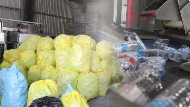 DOA makinelerine çuval çuval pet şişe ile gidenler, elinde pet şişelerle makineden ayrılıyorlar!